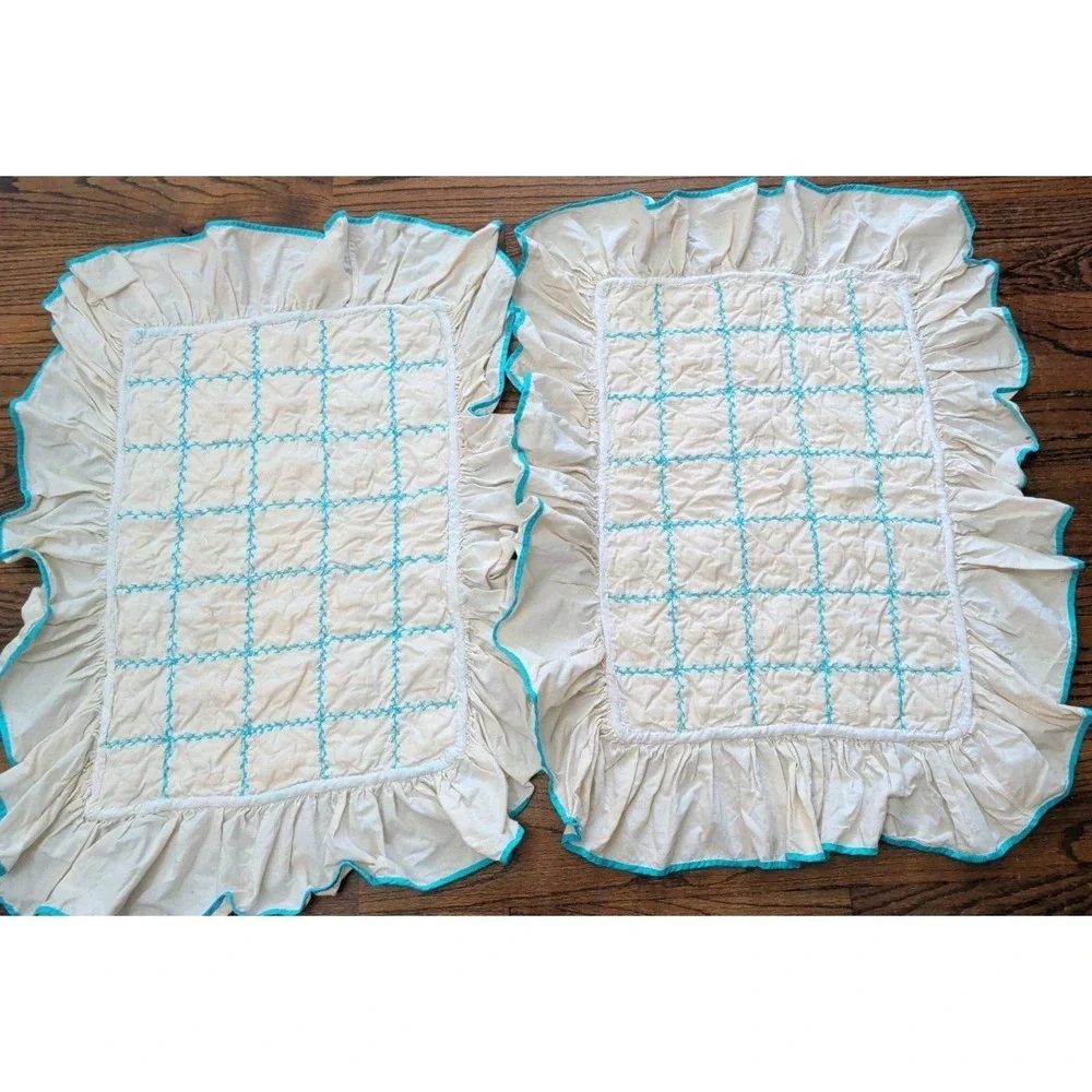Vntg Cathedral Window Standard Lay Over Shams (2) Ruffled Blue Trim Patchwork